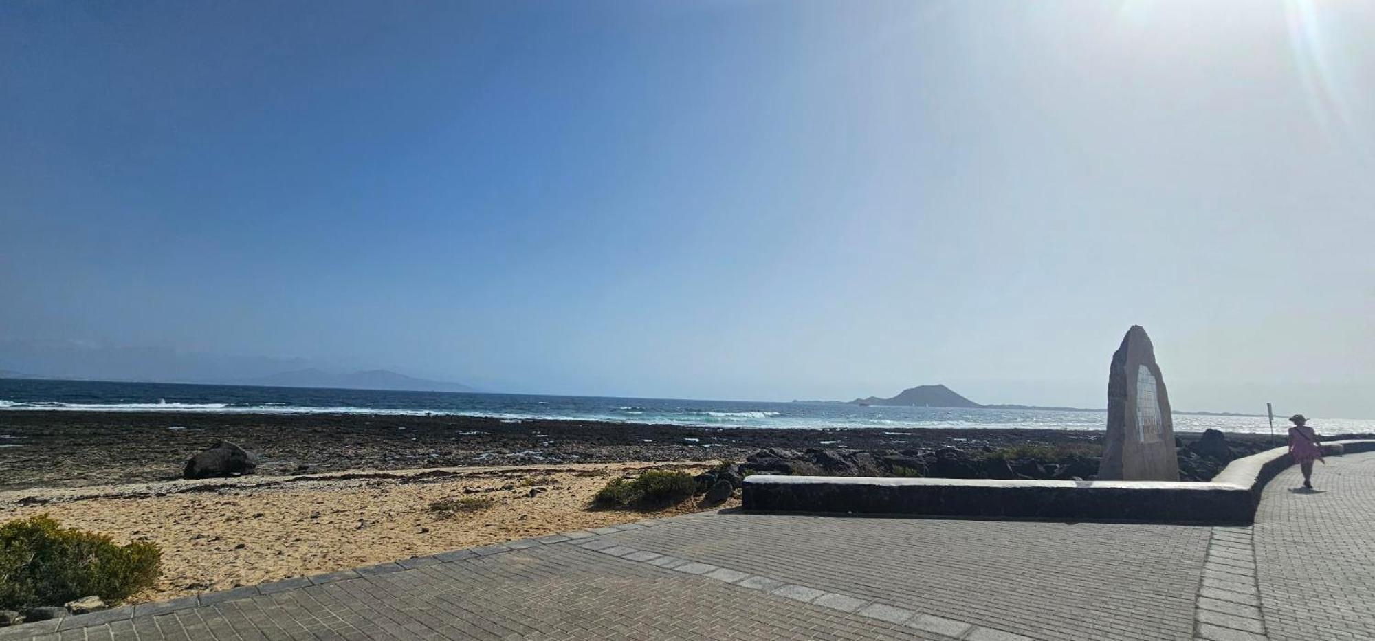 Bienvenue Appart Lumineux Avec Ascenseur Et Vue Sur La Mer Corralejo Luaran gambar